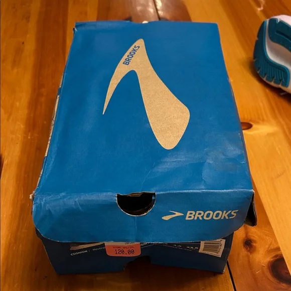 Brooks glycerine 20 navy, lavender, and Teal. Size 6.5M. New. Amazing deal. - Picture 5 of 10